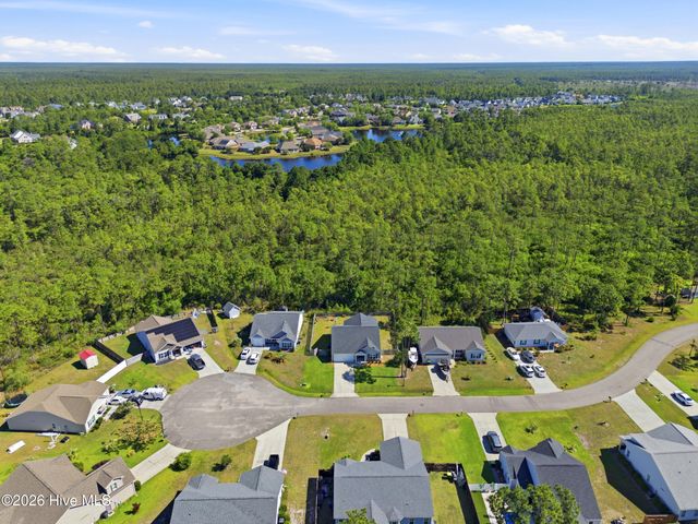4432 Pinewood Village Drive SE, Southport, NC 28461