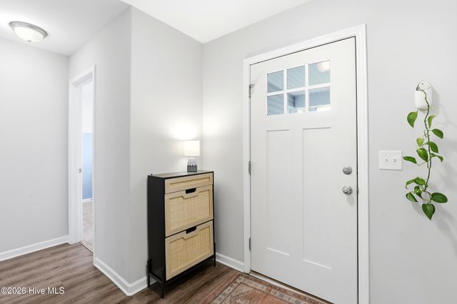 4432 Pinewood Village Drive SE, Southport, NC 28461