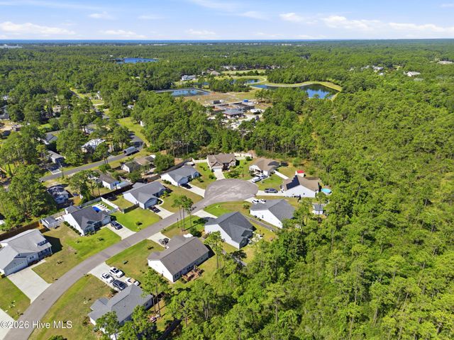 4432 Pinewood Village Drive SE, Southport, NC 28461