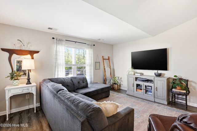 4432 Pinewood Village Drive SE, Southport, NC 28461