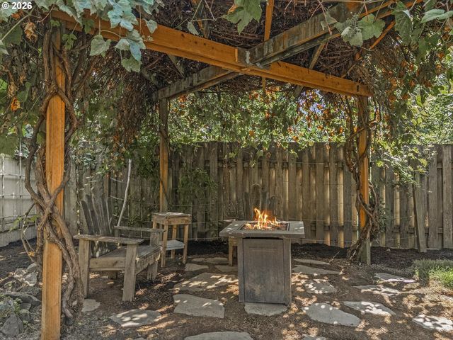 4506 Se NAEF Rd, Milwaukie, OR 97267