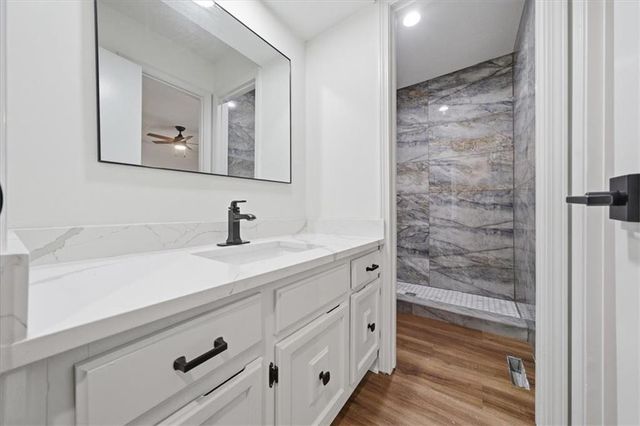 5761 N Anita Avenue, Kansas City, MO 64151