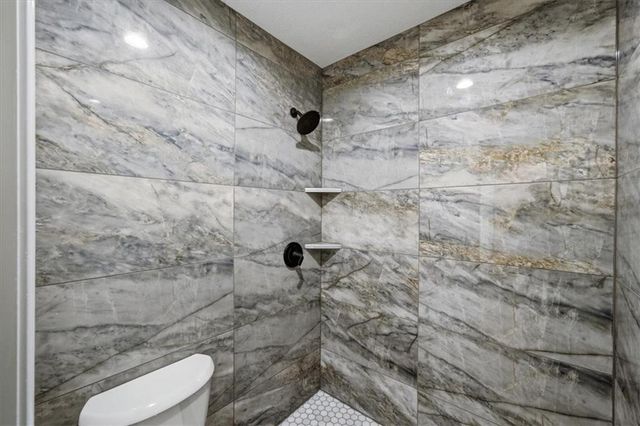 5761 N Anita Avenue, Kansas City, MO 64151