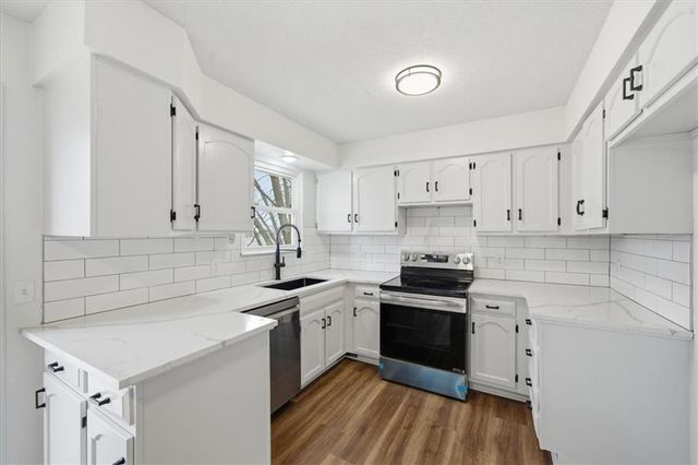 5761 N Anita Avenue, Kansas City, MO 64151