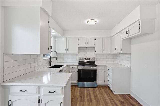 5761 N Anita Avenue, Kansas City, MO 64151