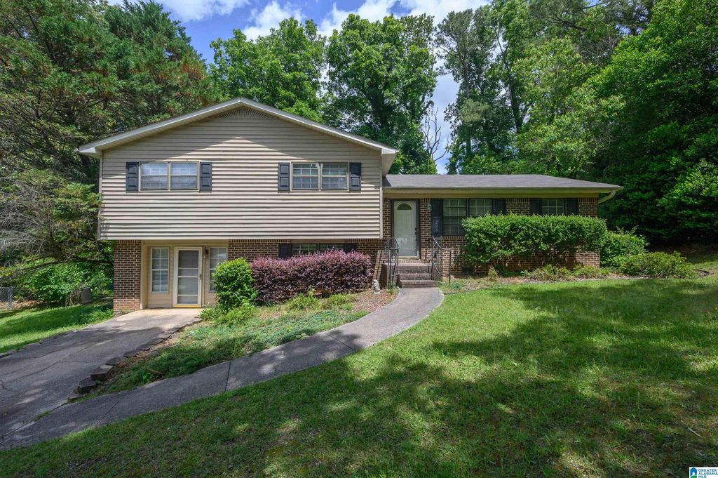 205 DALE DRIVE, Alabaster, AL 35007