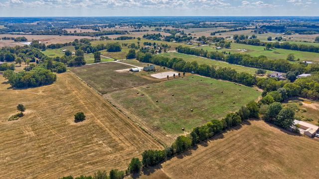 8689 W Farm Rd 194, Republic, MO 65738