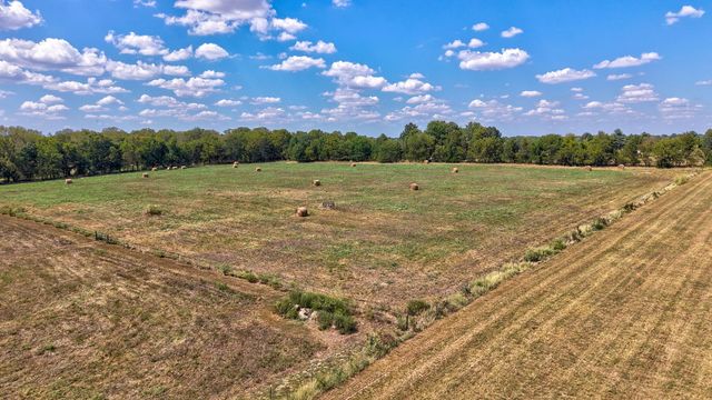 8689 W Farm Rd 194, Republic, MO 65738