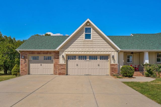 8689 W Farm Rd 194, Republic, MO 65738