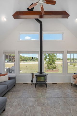 8689 W Farm Rd 194, Republic, MO 65738