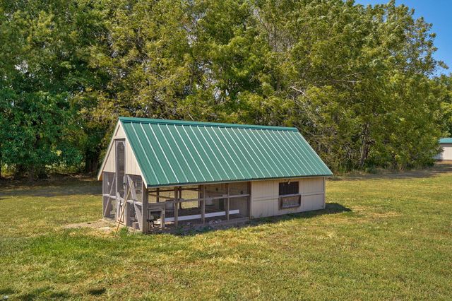 8689 W Farm Rd 194, Republic, MO 65738