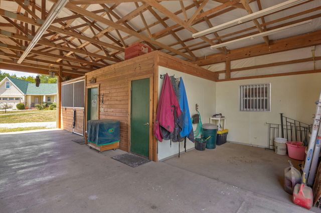 8689 W Farm Rd 194, Republic, MO 65738