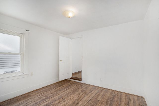 446 N 24th Street N, Springfield City, MI 49037