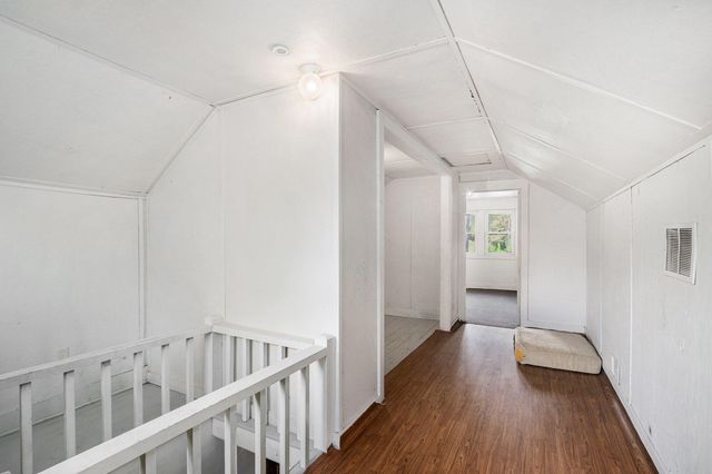 446 N 24th Street N, Springfield City, MI 49037