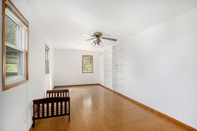 446 N 24th Street N, Springfield City, MI 49037