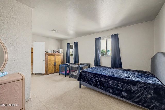 519 N CHERI LYNN Drive, Chandler, AZ 85225