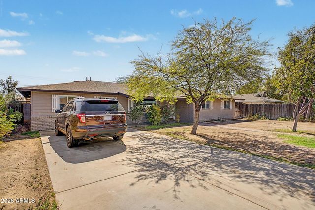 519 N CHERI LYNN Drive, Chandler, AZ 85225