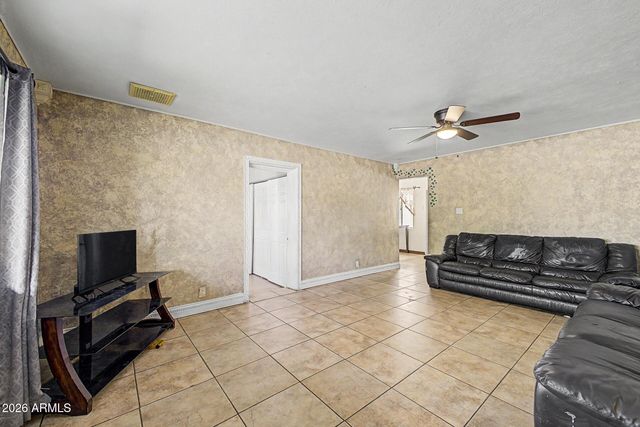 519 N CHERI LYNN Drive, Chandler, AZ 85225