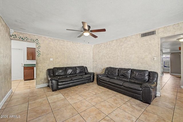 519 N CHERI LYNN Drive, Chandler, AZ 85225