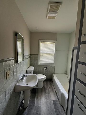 409 N COLLEGE AVE, Columbia, MO 65201