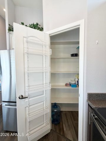 111 S GREENFIELD Road 753, Mesa, AZ 85206