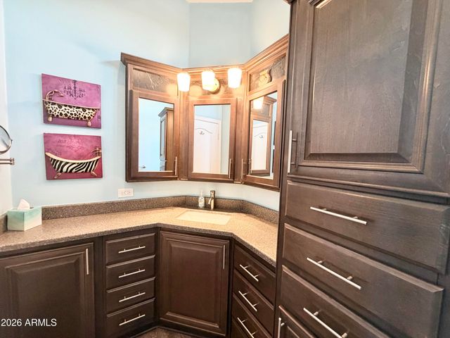 111 S GREENFIELD Road 753, Mesa, AZ 85206
