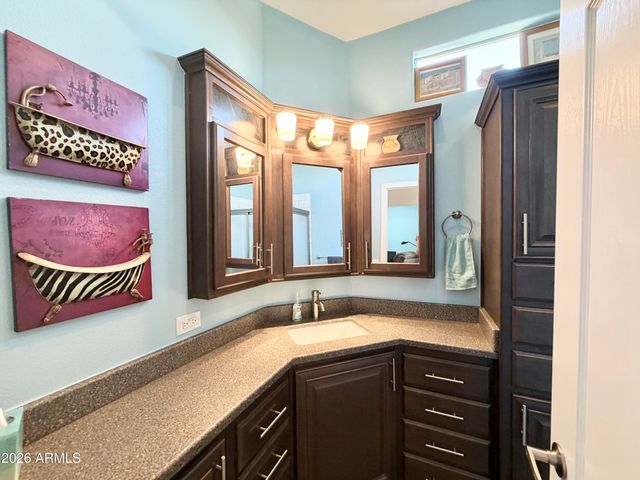 111 S GREENFIELD Road 753, Mesa, AZ 85206