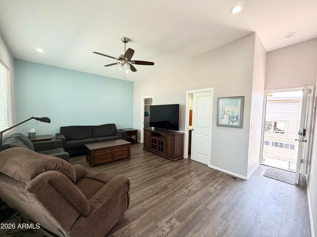 111 S GREENFIELD Road 753, Mesa, AZ 85206