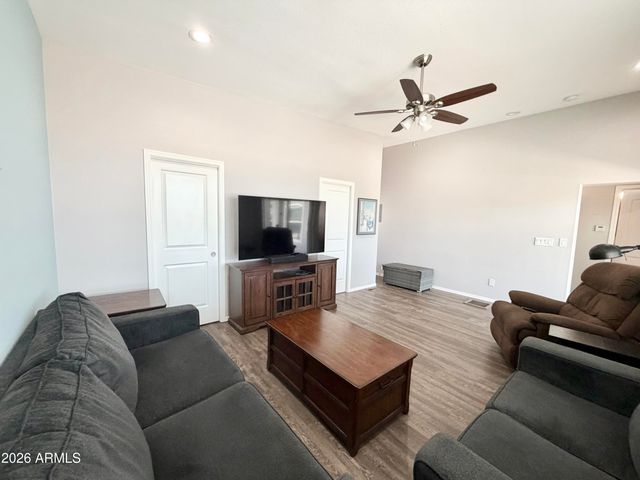 111 S GREENFIELD Road 753, Mesa, AZ 85206