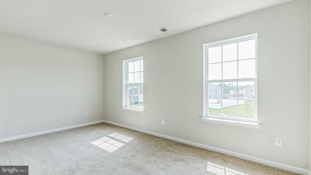 5 WHALER AVE, Barnegat, NJ 08005