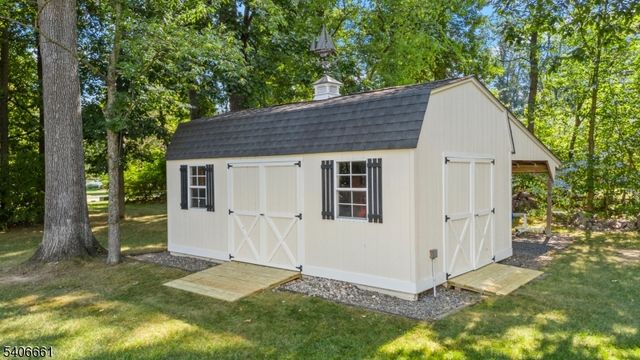 202 Bradford Lane, Greenwich Twp., NJ 08804