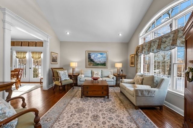 202 Bradford Lane, Greenwich Twp., NJ 08804