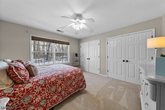 202 Bradford Lane, Greenwich Twp., NJ 08804