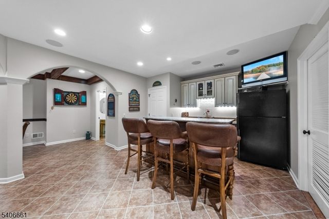 202 Bradford Lane, Greenwich Twp., NJ 08804