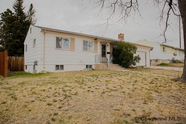 1206 HOY RD, Cheyenne, WY 82009