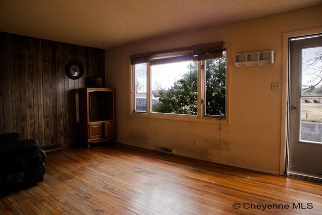 1206 HOY RD, Cheyenne, WY 82009