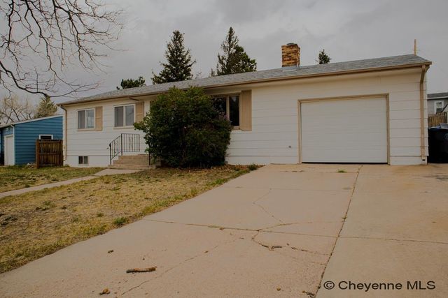 1206 HOY RD, Cheyenne, WY 82009