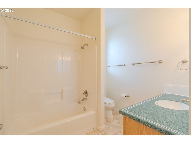 9908 Ne 102ND St, Vancouver, WA 98662