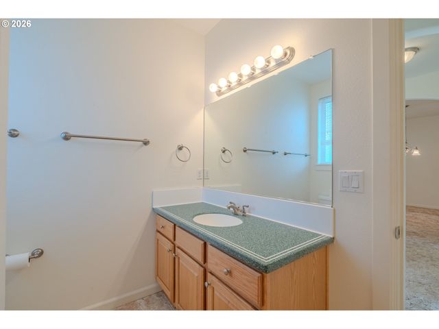 9908 Ne 102ND St, Vancouver, WA 98662
