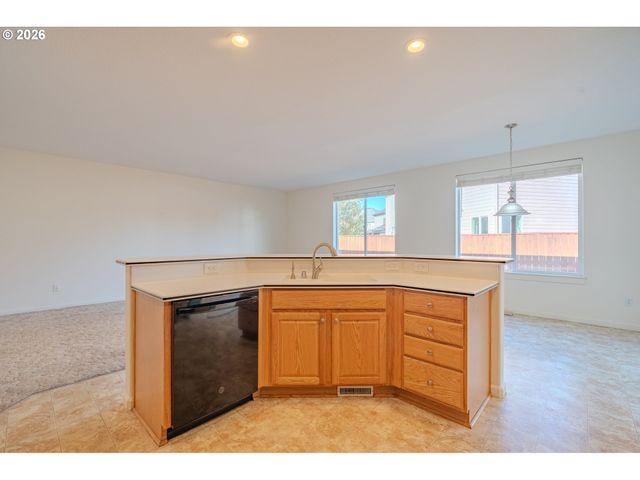 9908 Ne 102ND St, Vancouver, WA 98662