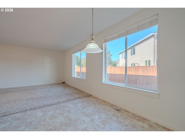 9908 Ne 102ND St, Vancouver, WA 98662