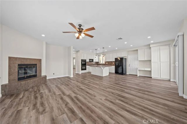 23352 Caliente Springs, Murrieta, CA 92562