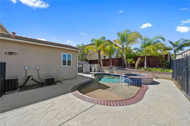 23352 Caliente Springs, Murrieta, CA 92562