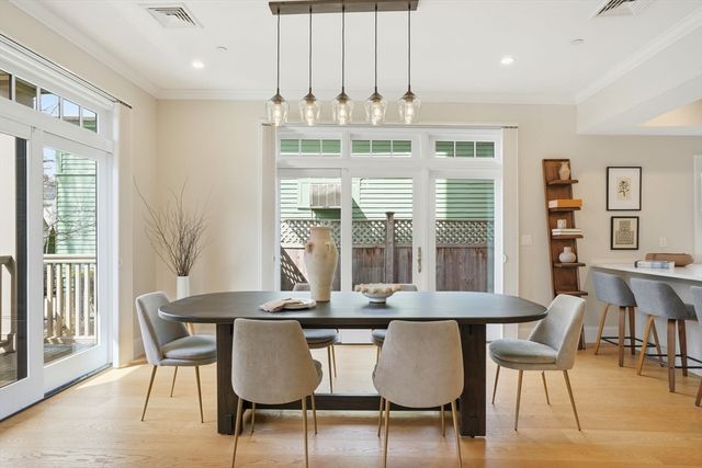 315 Highland Ave 101, Somerville, MA 02144