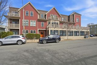 315 Highland Ave 101, Somerville, MA 02144