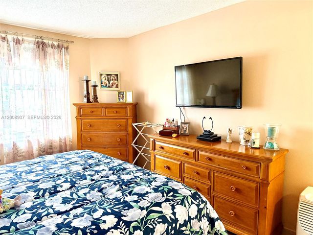 1950 S Ocean Dr 5L, Hallandale Beach, FL 33009