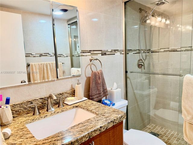 1950 S Ocean Dr 5L, Hallandale Beach, FL 33009