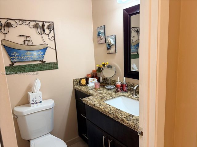 1950 S Ocean Dr 5L, Hallandale Beach, FL 33009