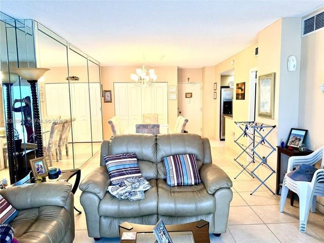1950 S Ocean Dr 5L, Hallandale Beach, FL 33009