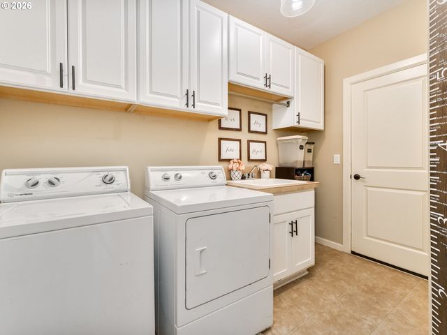 1554 S 14TH Cir, Ridgefield, WA 98642